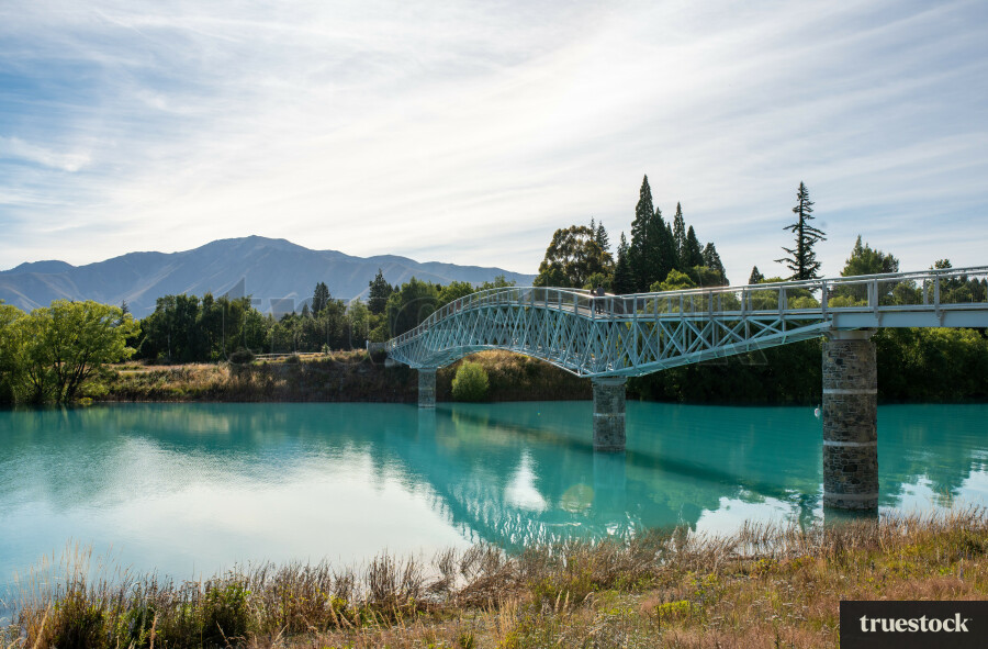 Bridge over Lake Tekapo