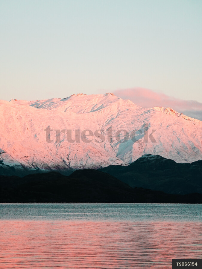 Mountains and Lake Wanaka at sunset