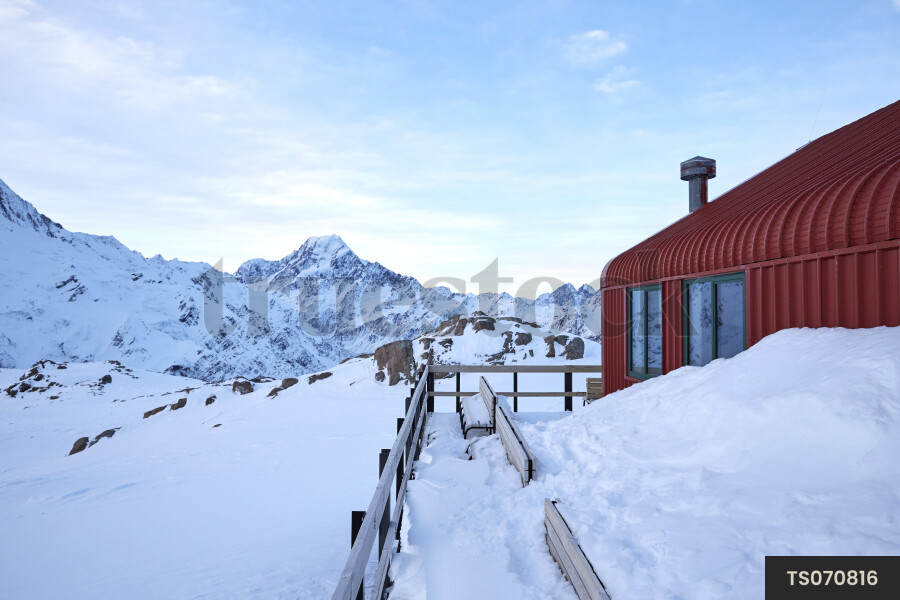 Mueller Hut on Mount Cook