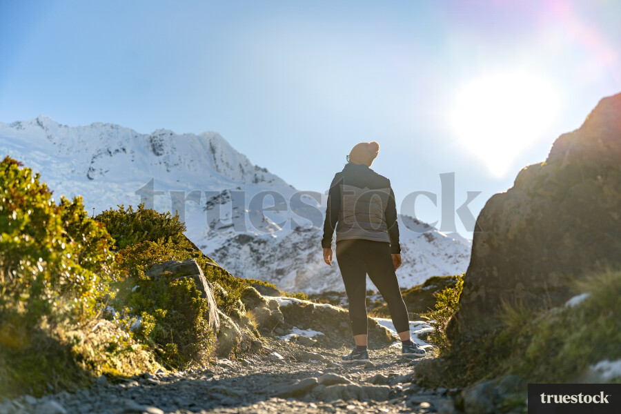 Hiking in Aoraki Mount Cook