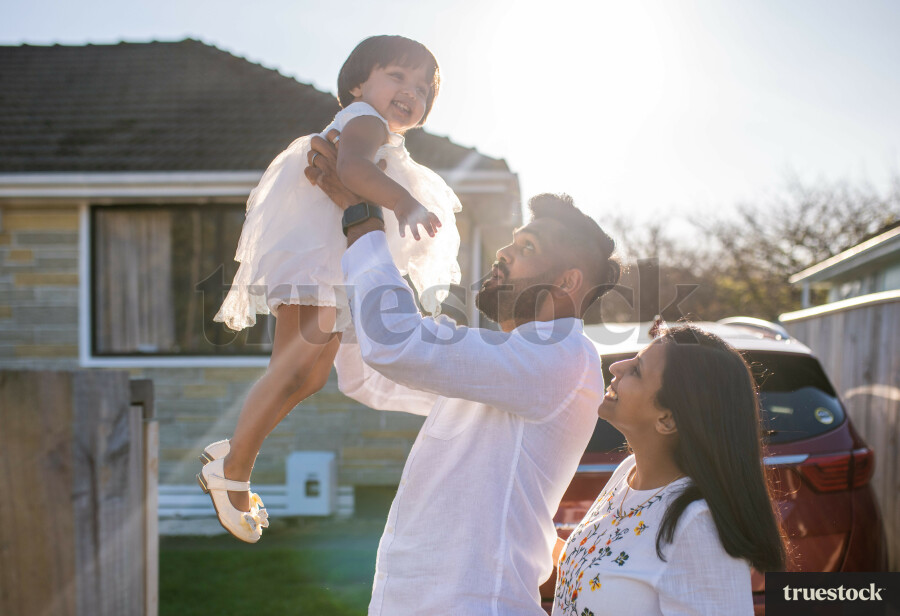 Whānau Outside Their Home