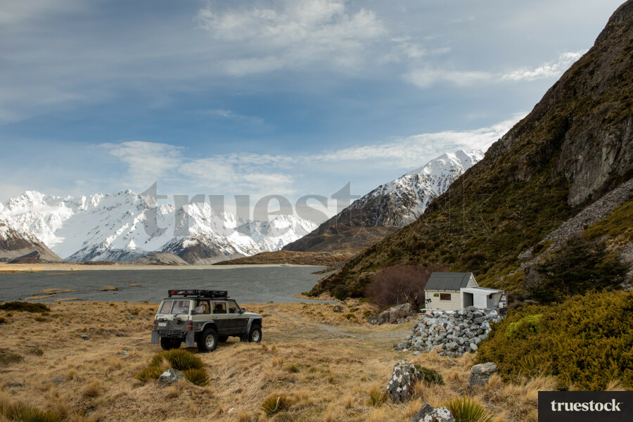 4WD in Southern Alps Mountains