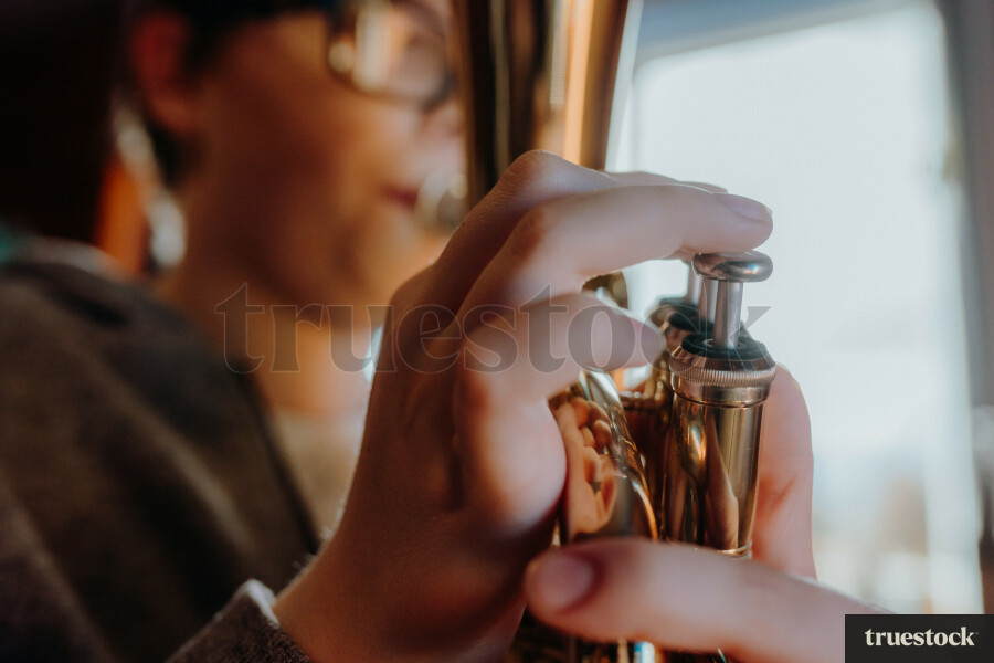 Child playing the tenor horn