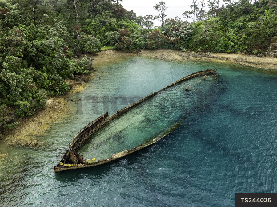 Mahurangi Harbour Shipwreck