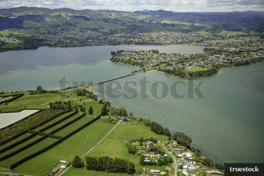 Aerial of Matapihi and Maungatapu
