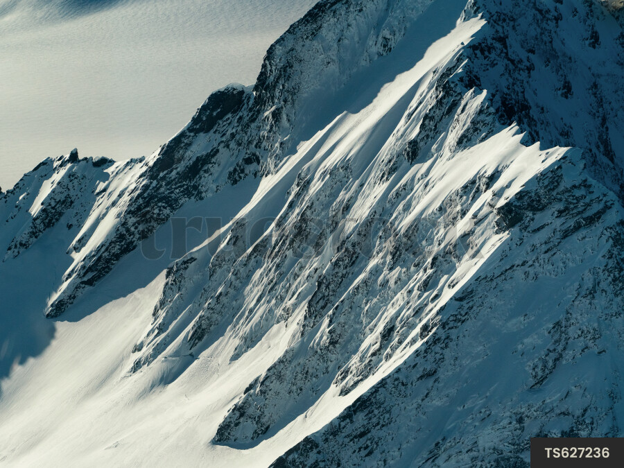 Aerial view of snow on mountain range in Mount Aspiring National Park