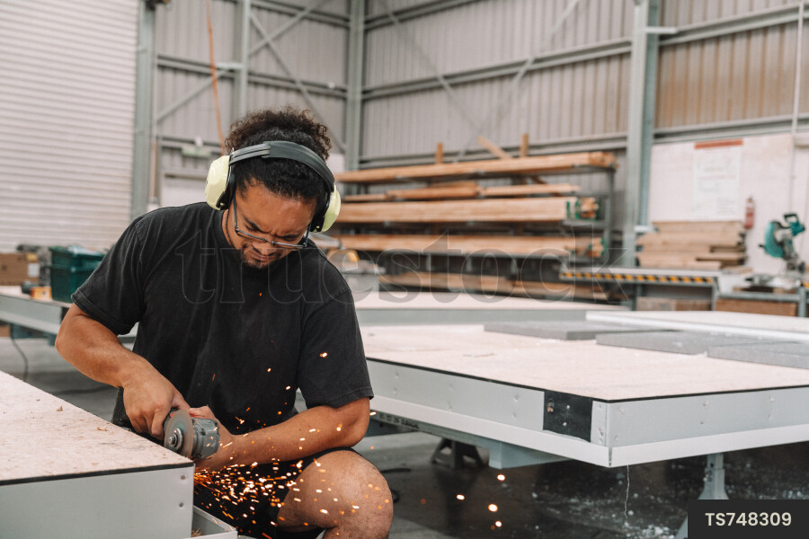 Worker Cutting Panel