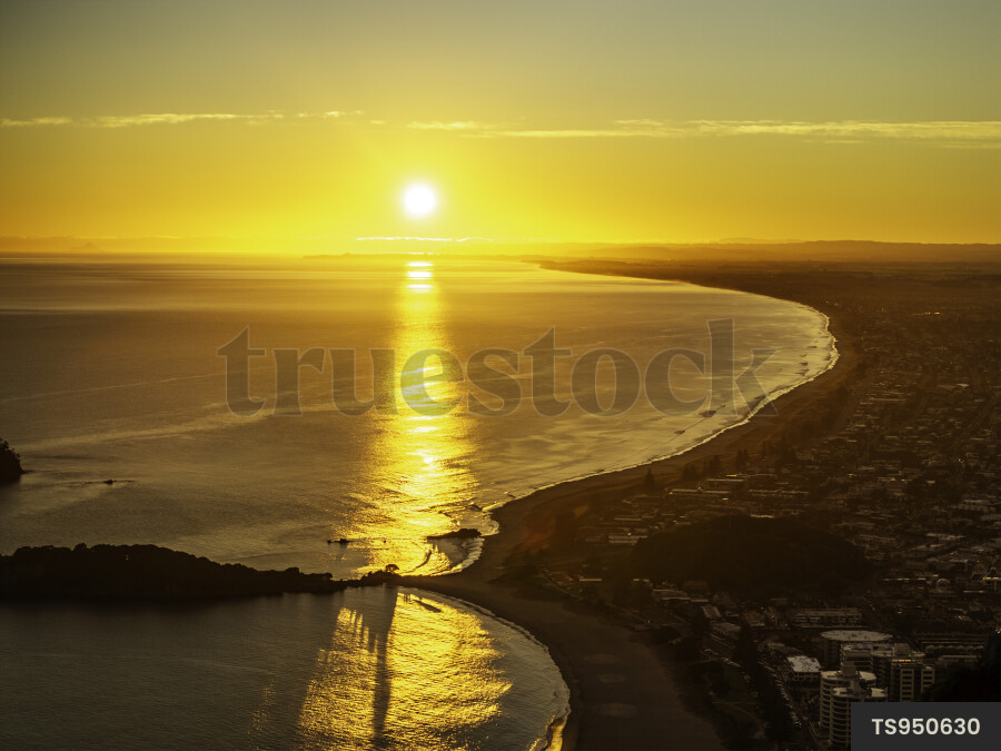 Beach during sunrise at Mount Maunganui
