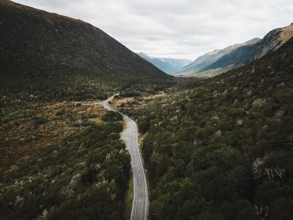 Road through Lewis Pass